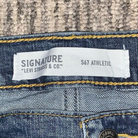 Levi Strauss & Co Mens 40x32 Signature S67 Athletic Jeans Blue Straight Leg (B) - Picture 3 of 6
